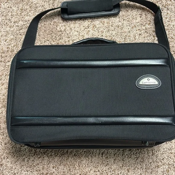 Samsonite Travel Suitcase Briefcase Bag Black with Handle and Detachable Strap - Picture 4 of 13